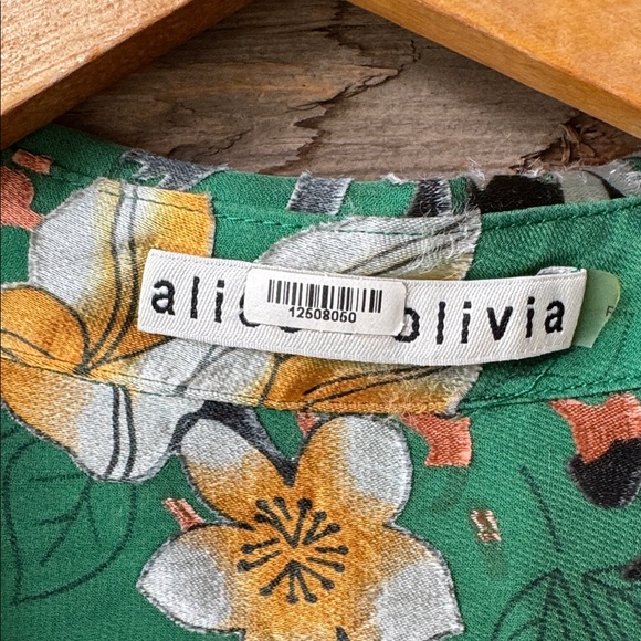 Alice + Olivia Eloise Green Floral Silk Burnout Roll Cuff Blouse Women’s Small - Picture 5 of 14